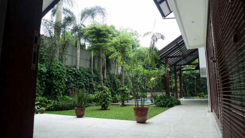 dijual rumah jl benda raya cilandak