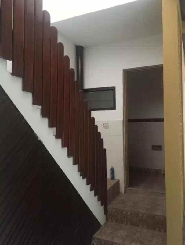 dijual rumah jl gunungsari indah blok
