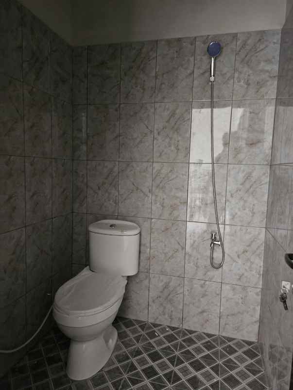 dijual rumah jl h thabronih kalimulya