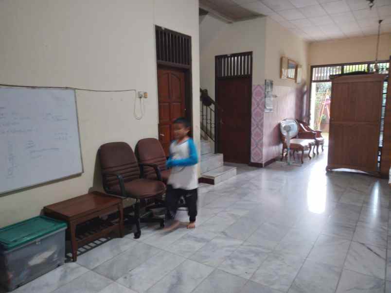 dijual rumah jl haji naman pondok