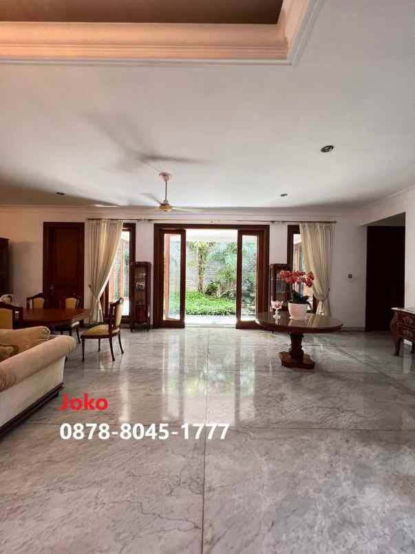 dijual rumah jl hang tuah