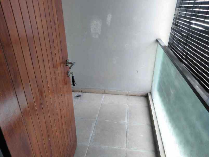 dijual rumah jl jatimakmur