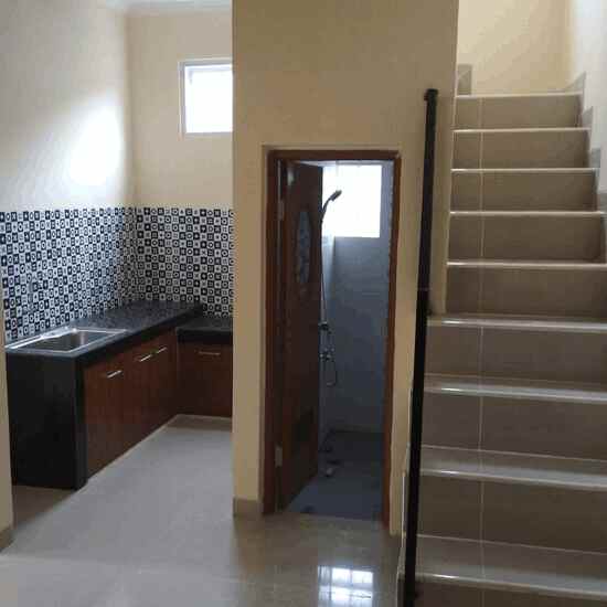 dijual rumah jl kampung ciketing