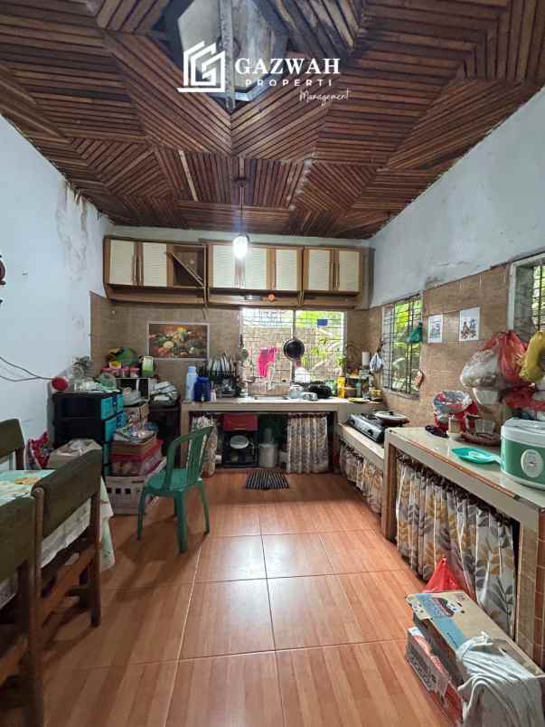 dijual rumah jl katib sultan no 11 kel