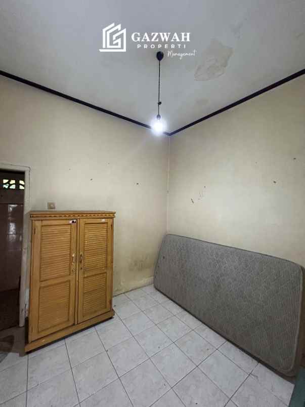 dijual rumah jl katib sultan no 11 kel