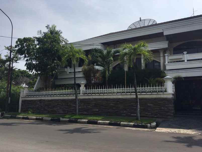 dijual rumah jl kertajaya indah timur