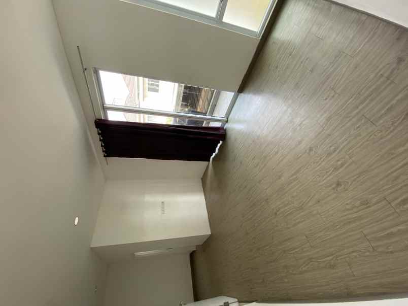 dijual rumah jl kh ahmad dahlan metland