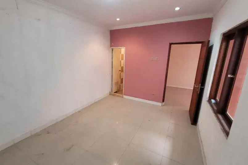 dijual rumah jl kramat batu dalam