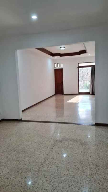 dijual rumah jl mampang prapatan kec