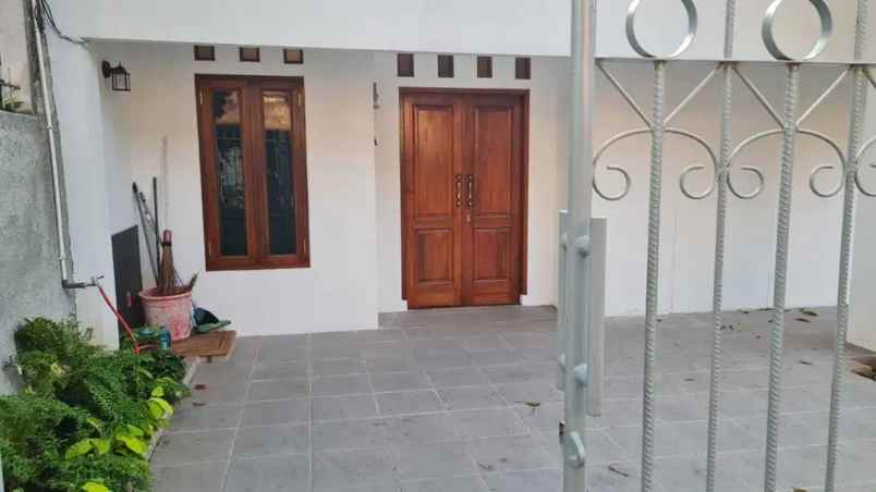 dijual rumah jl mampang prapatan kec