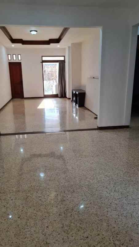 dijual rumah jl mampang prapatan kec