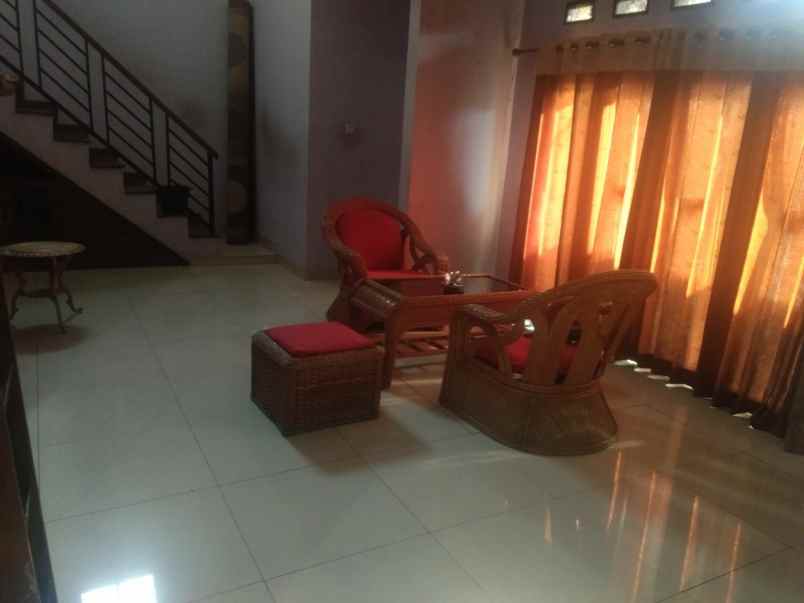 dijual rumah jl manjahlega rancasari