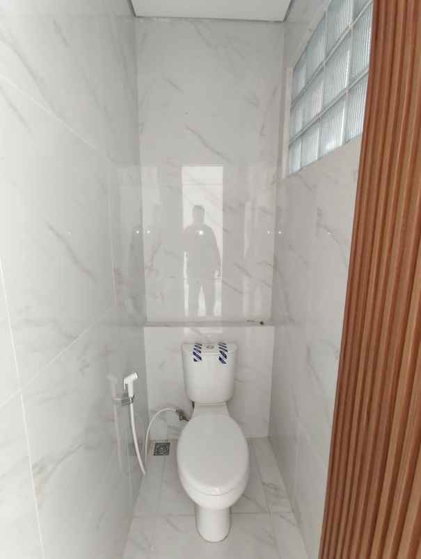 dijual rumah jl margahayu raya