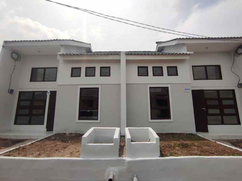 dijual rumah jl megu