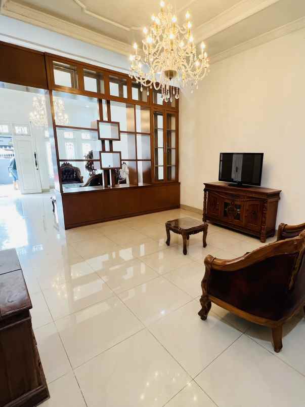 dijual rumah jl muncang no 54 b lagia