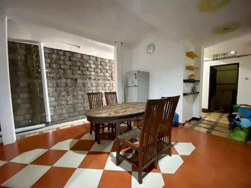 dijual rumah jl ontoseno no 8 tegal