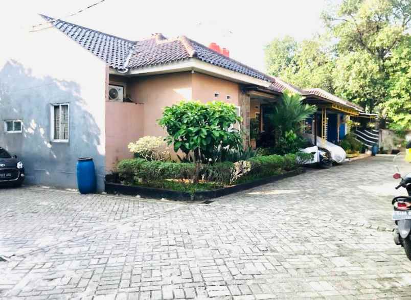 dijual rumah jl parpostel raya jati