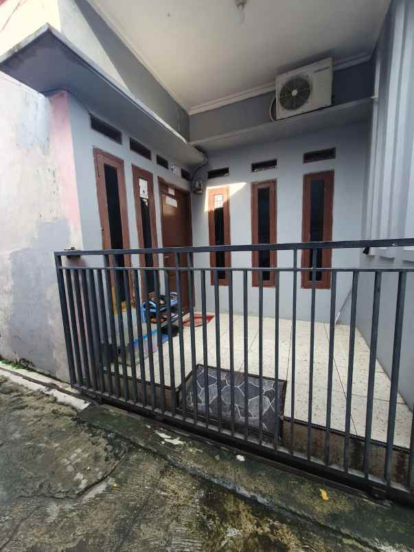 dijual rumah jl pitara raya