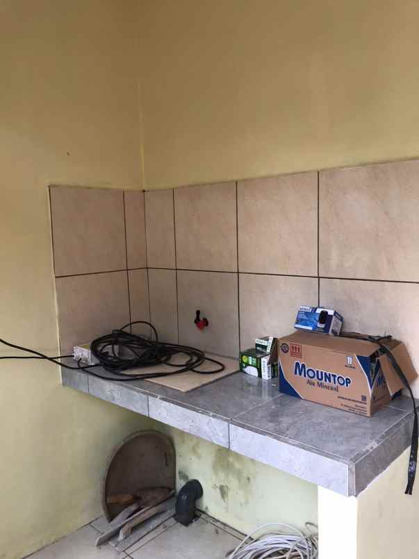 dijual rumah jl raya batok