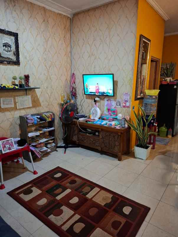 dijual rumah jl raya raden sanim tanah