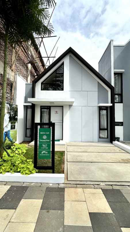 dijual rumah jl raya serpong
