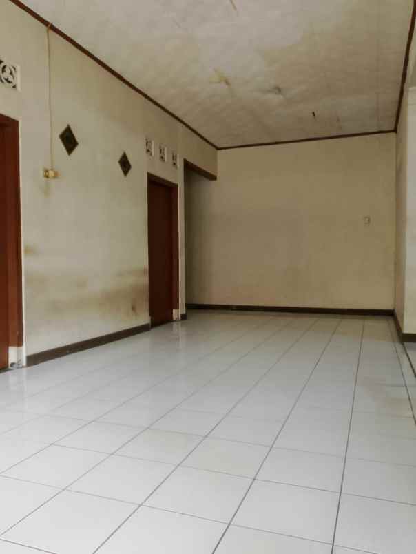 dijual rumah jl sekepanjang cikutra bandung