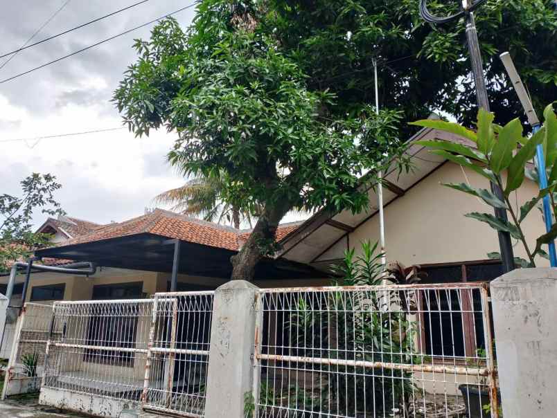 dijual rumah jl sekepanjang cikutra bandung