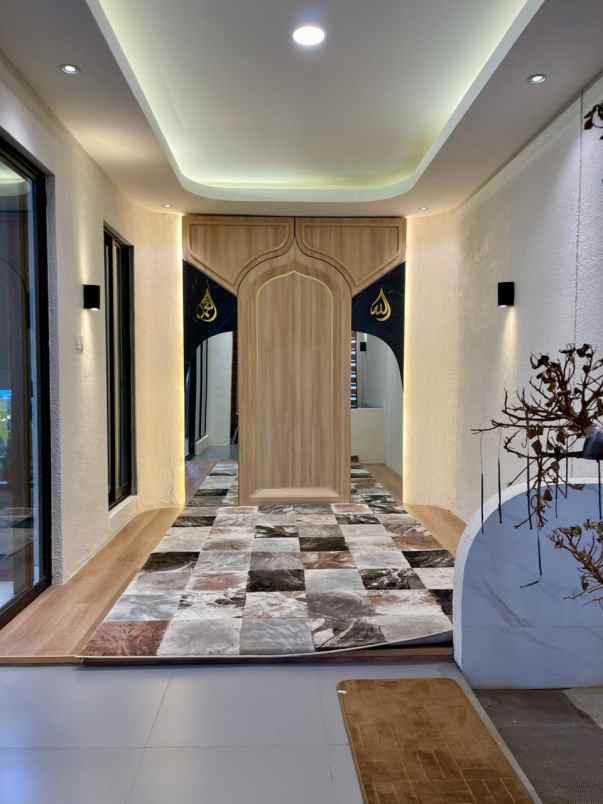 dijual rumah jl setiabudi