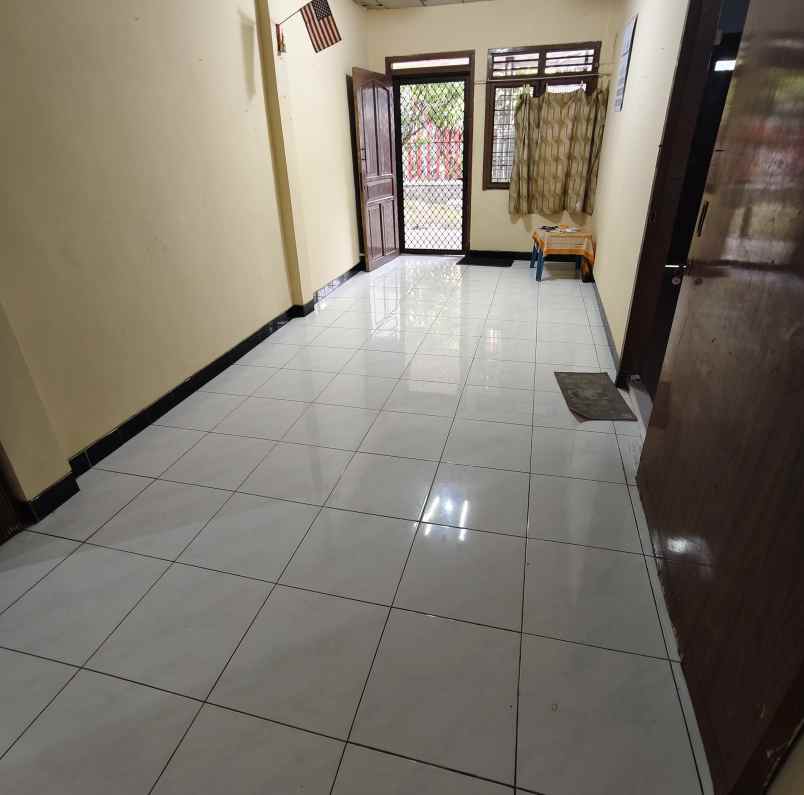 dijual rumah jl tales