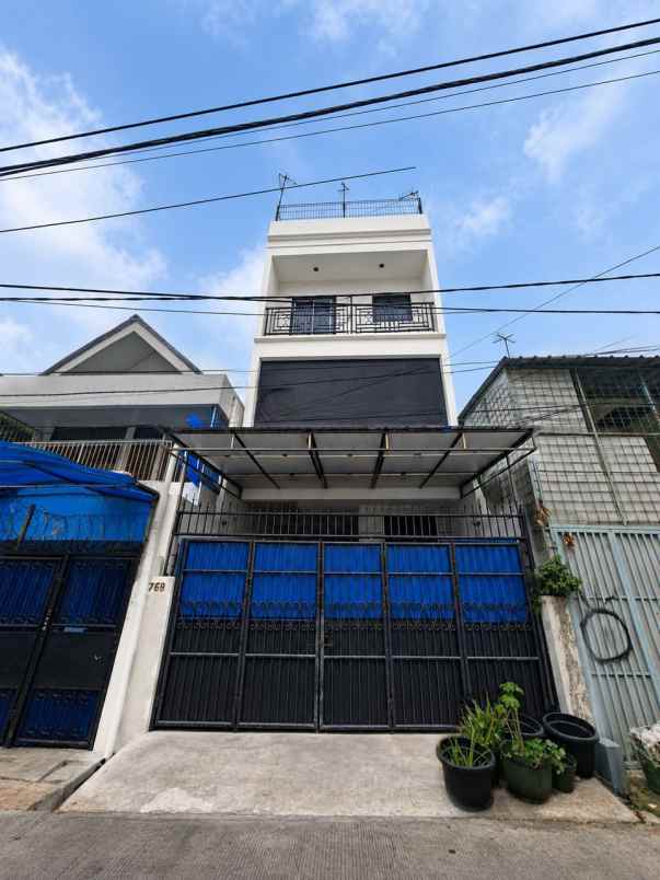 dijual rumah jl toyib no 76b rt 003 rw