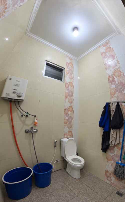 dijual rumah jl toyib no 76b rt 003 rw