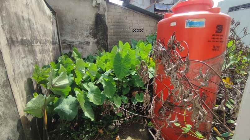 dijual rumah jl ujung pandang 1
