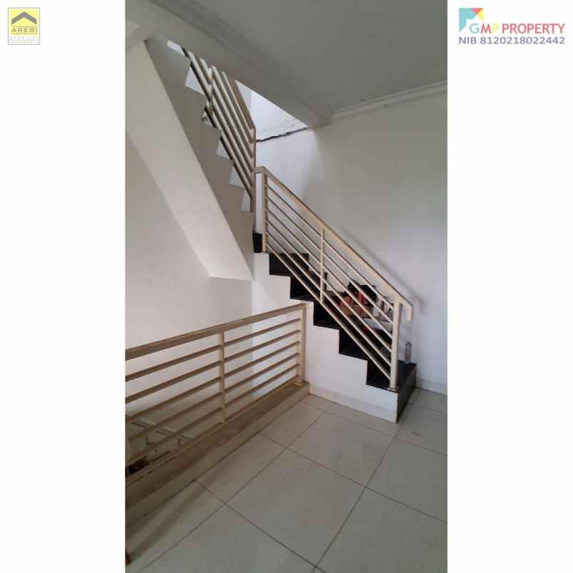 dijual rumah jln cempaka indah utara no