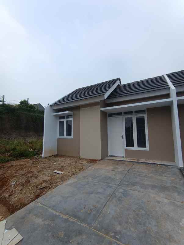 dijual rumah jln kemang parung kab