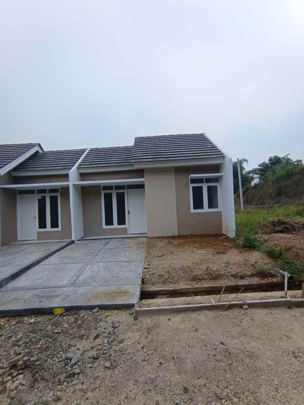 dijual rumah jln kemang parung kab
