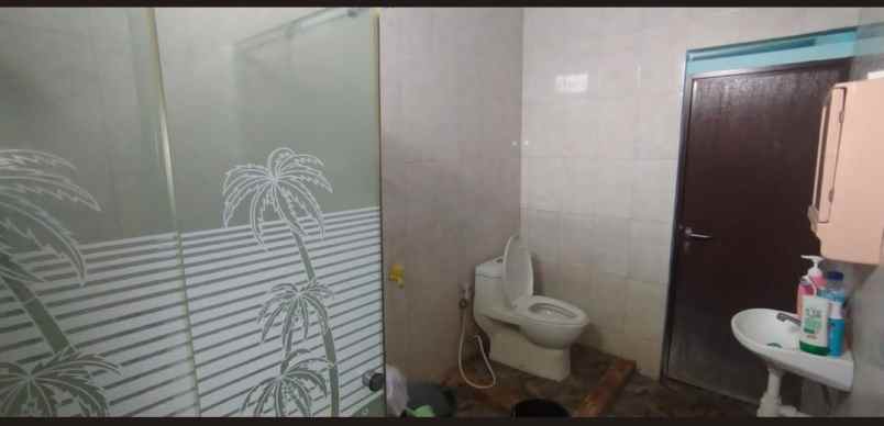 dijual rumah jln margonda raya depok