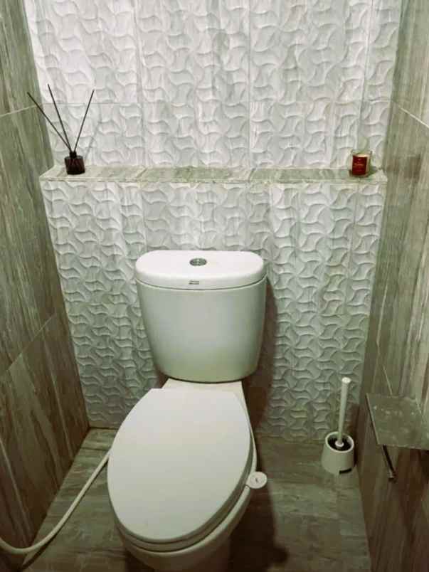 dijual rumah jln raya pondok betung