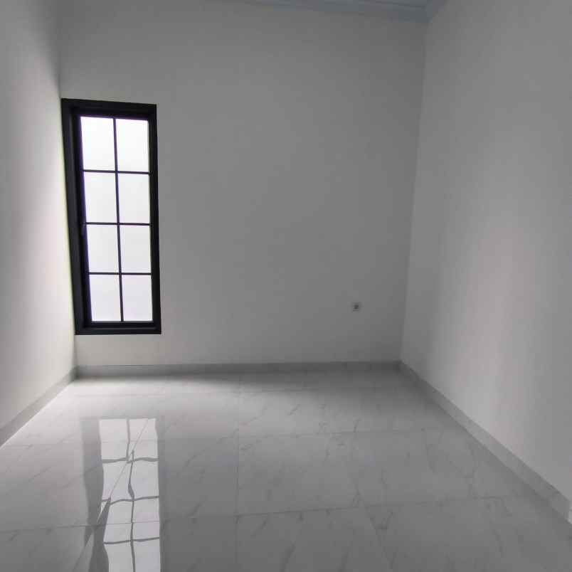 dijual rumah kahfi 1 raya jagakarsa