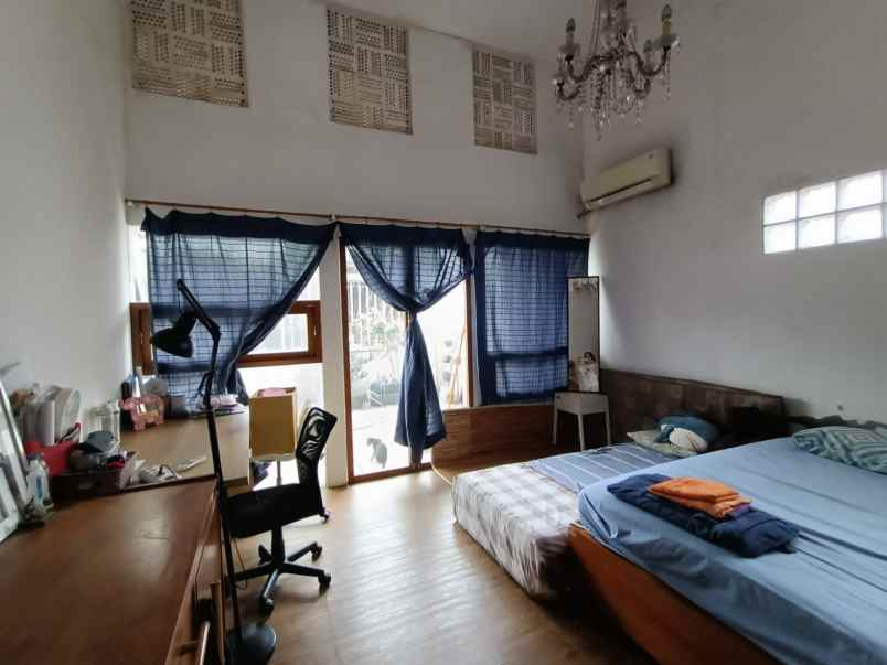 dijual rumah kalibaru timur v senen