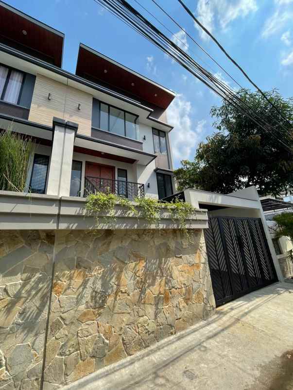 dijual rumah kalibata selatan