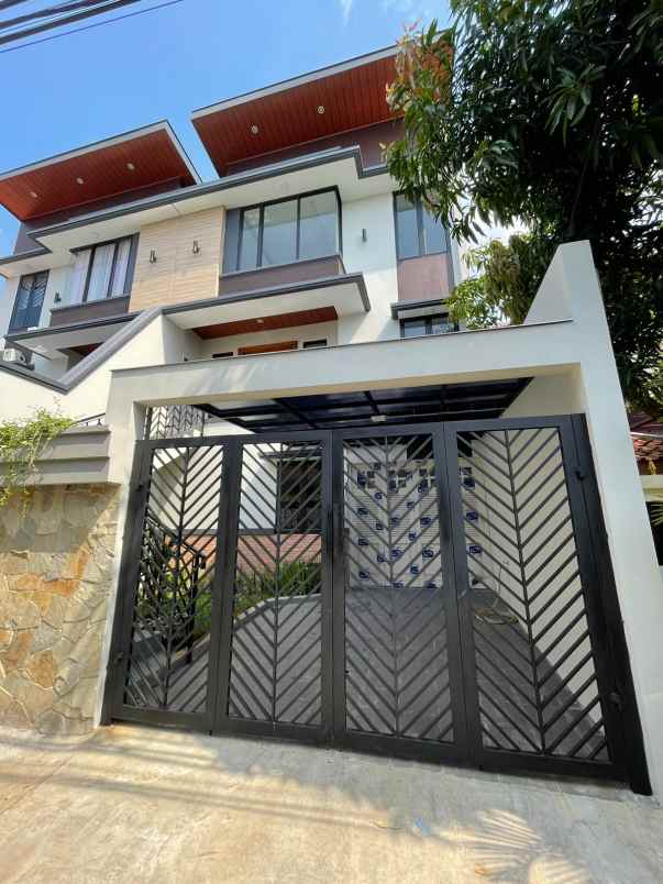 dijual rumah kalibata selatan