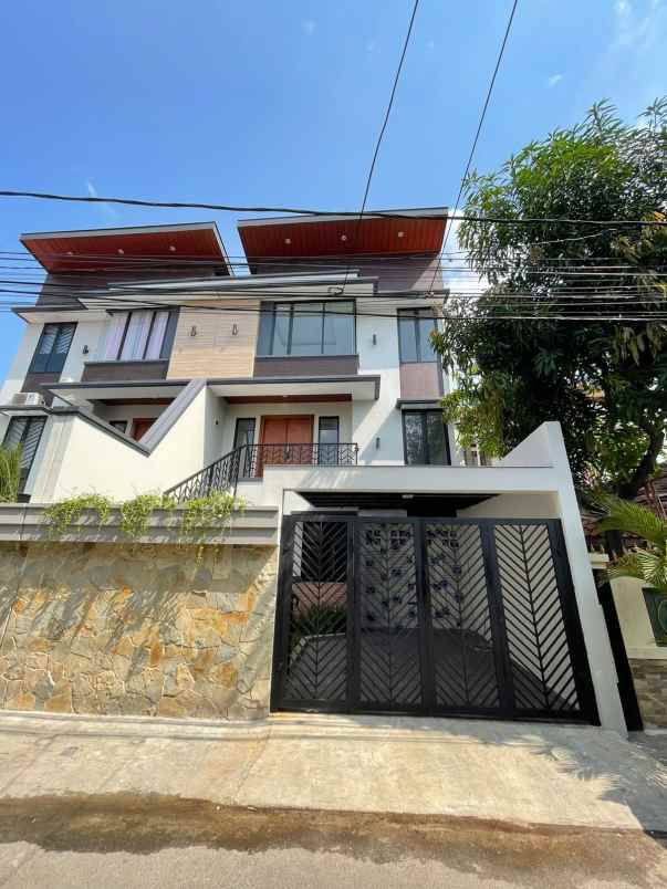 dijual rumah kalibata selatan