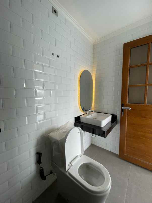 dijual rumah kalibata selatan