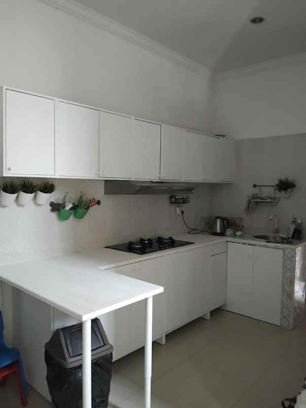 dijual rumah kebagusan