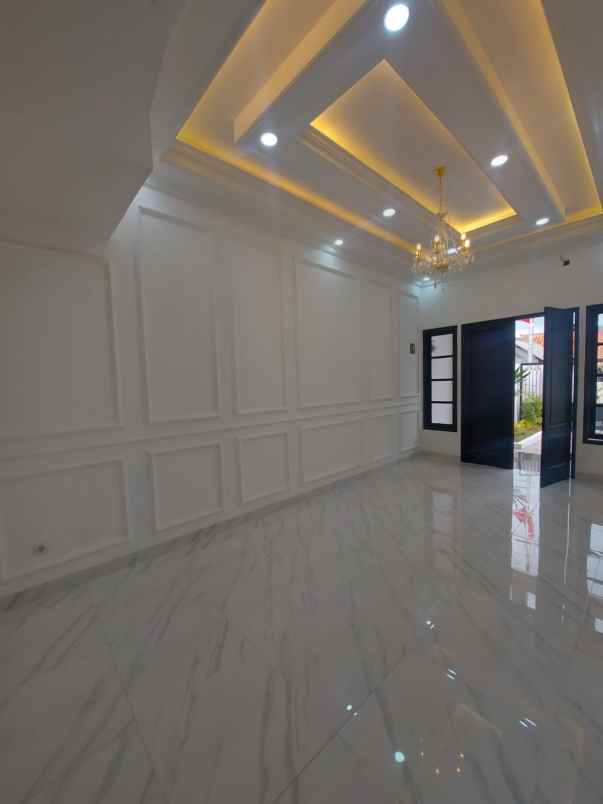 dijual rumah kebagusan