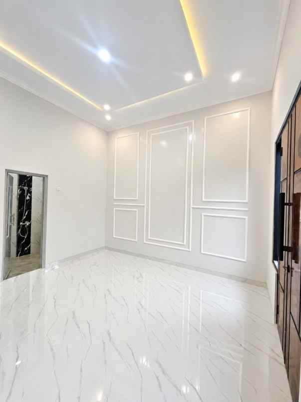 dijual rumah kebagusan