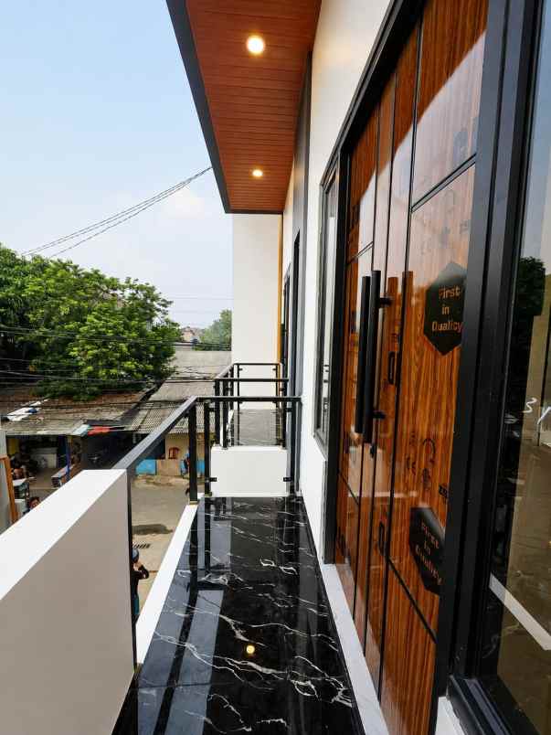 dijual rumah kebagusan