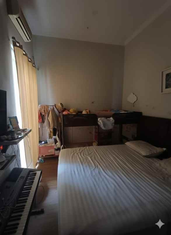 dijual rumah kebraon