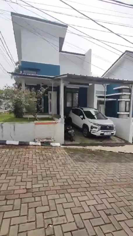 dijual rumah kec cimahi utara