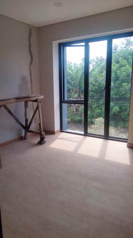 dijual rumah kelapa dua depok